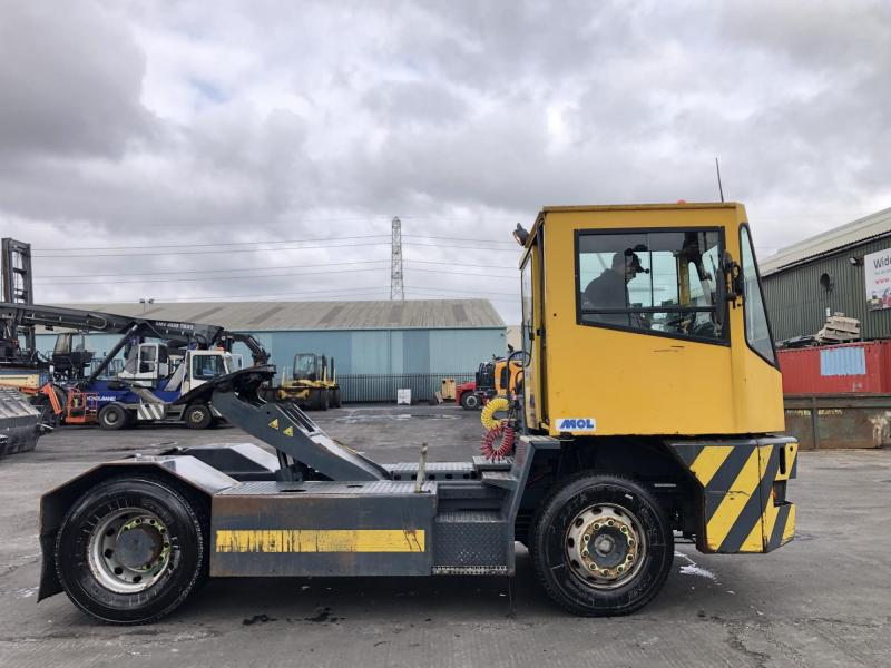 Mol YT200